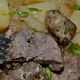 Brambory s masem v troubě: 5 jednoduchých a chutných receptů